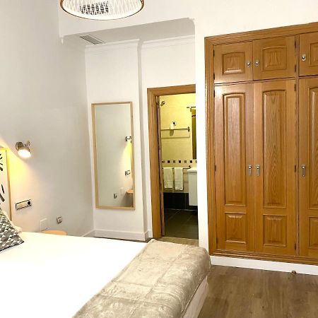 Апартаменты Dobo Malaga Puerto Экстерьер фото