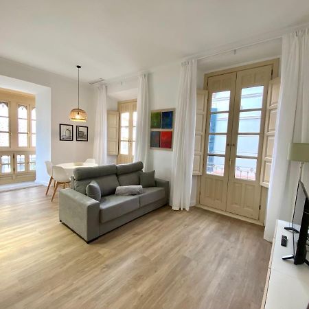 Апартаменты Dobo Malaga Puerto Экстерьер фото
