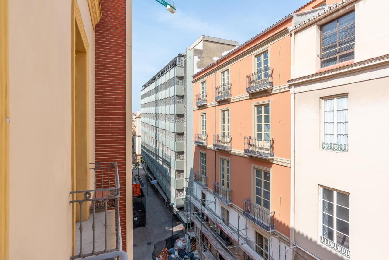 Апартаменты Dobo Malaga Puerto Экстерьер фото