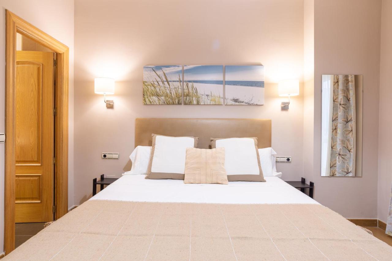 Апартаменты Dobo Malaga Puerto Экстерьер фото