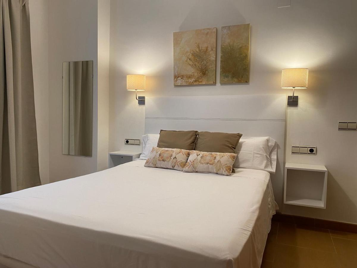 Апартаменты Dobo Malaga Puerto Экстерьер фото