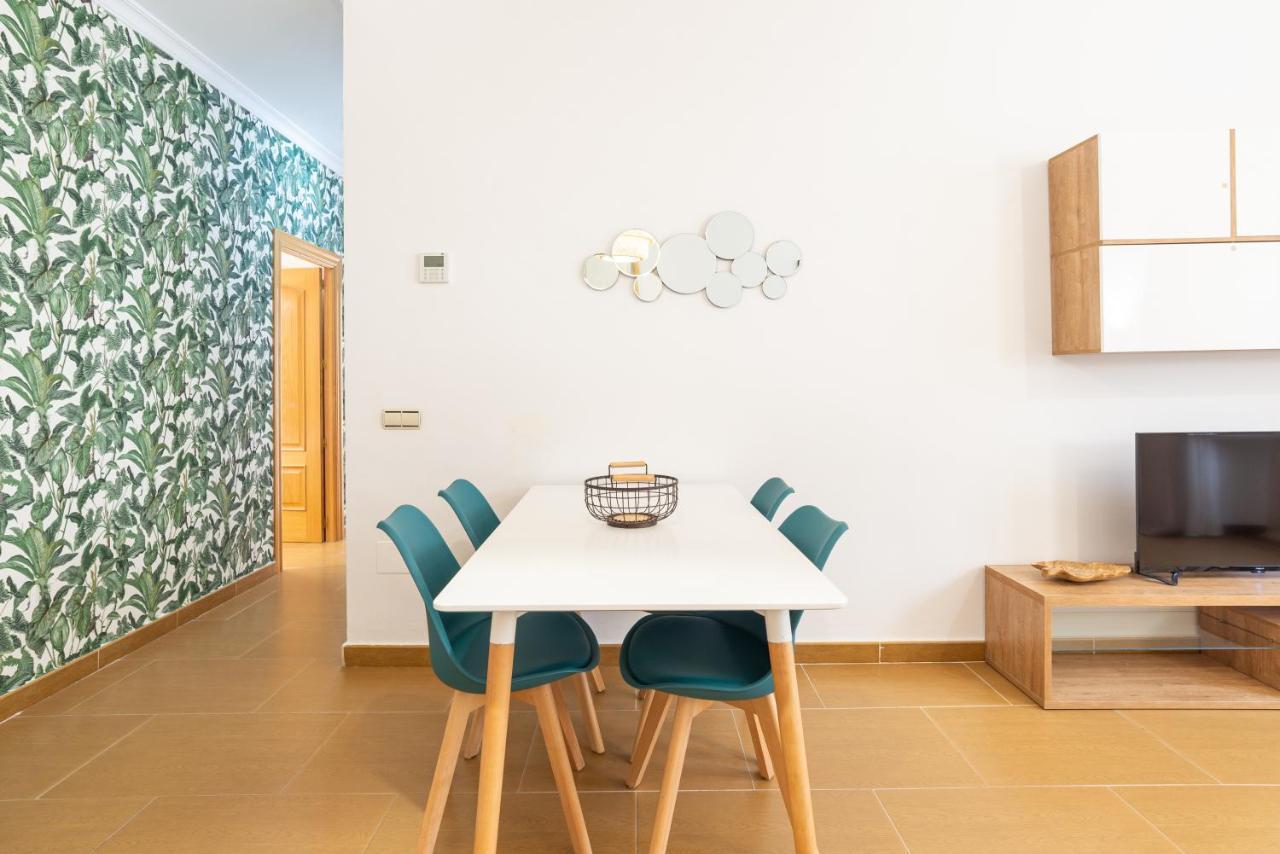 Апартаменты Dobo Malaga Puerto Экстерьер фото