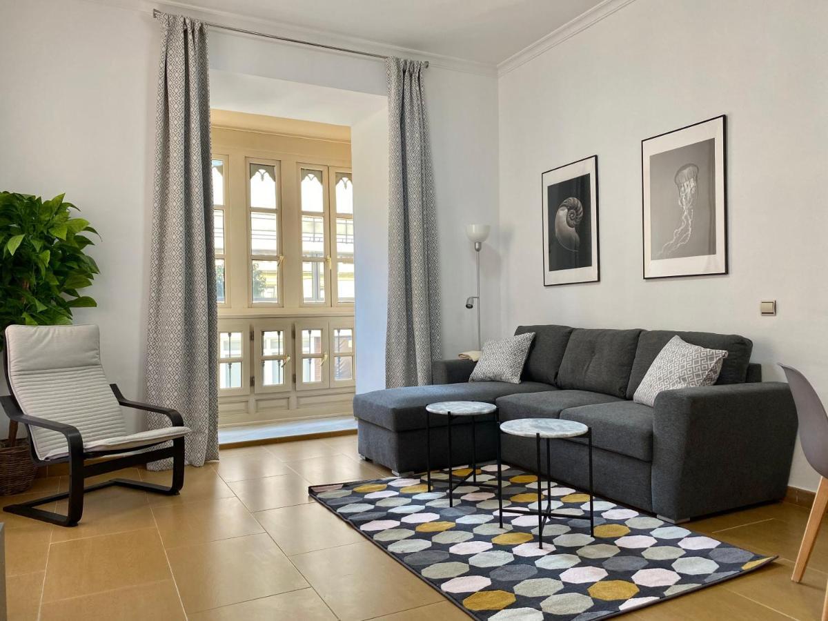 Апартаменты Dobo Malaga Puerto Экстерьер фото