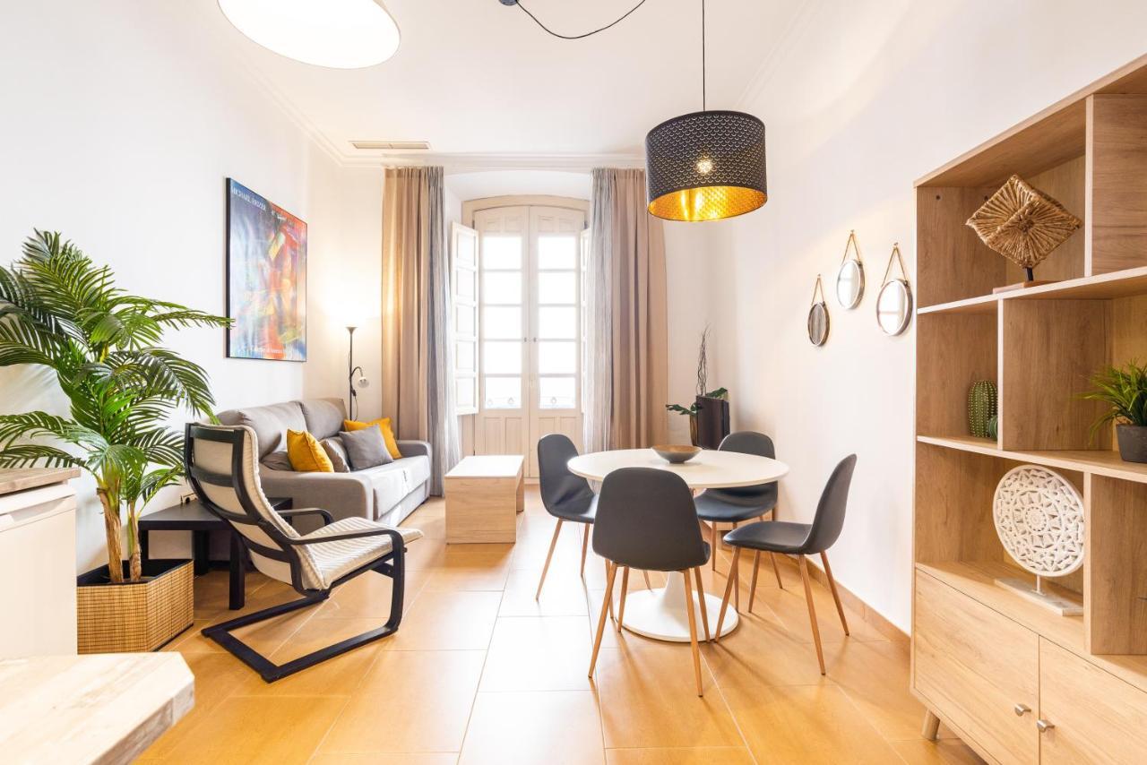 Апартаменты Dobo Malaga Puerto Экстерьер фото