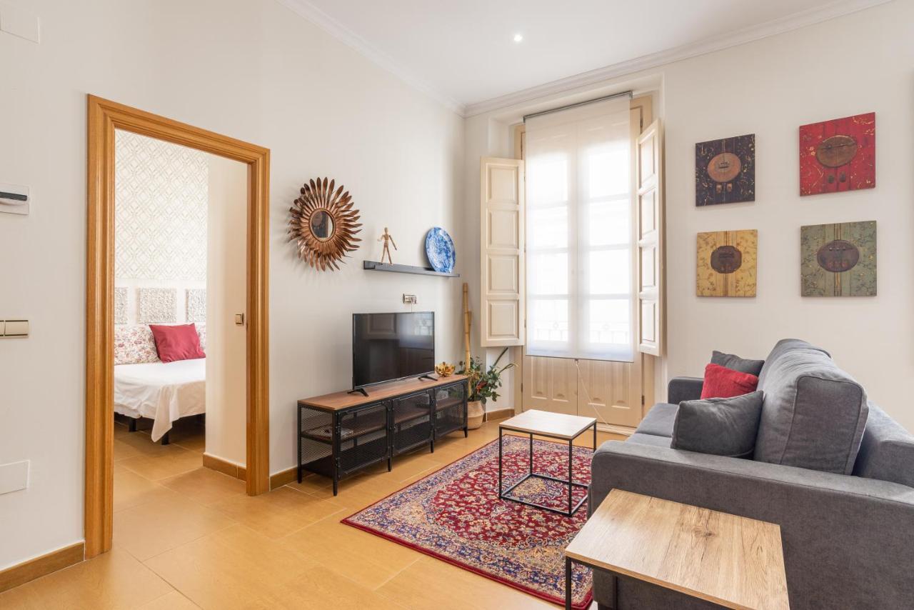 Апартаменты Dobo Malaga Puerto Экстерьер фото