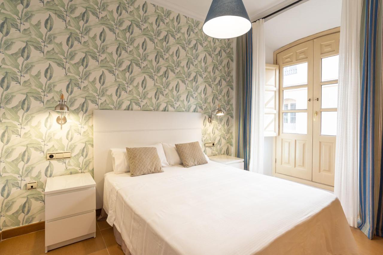Апартаменты Dobo Malaga Puerto Экстерьер фото