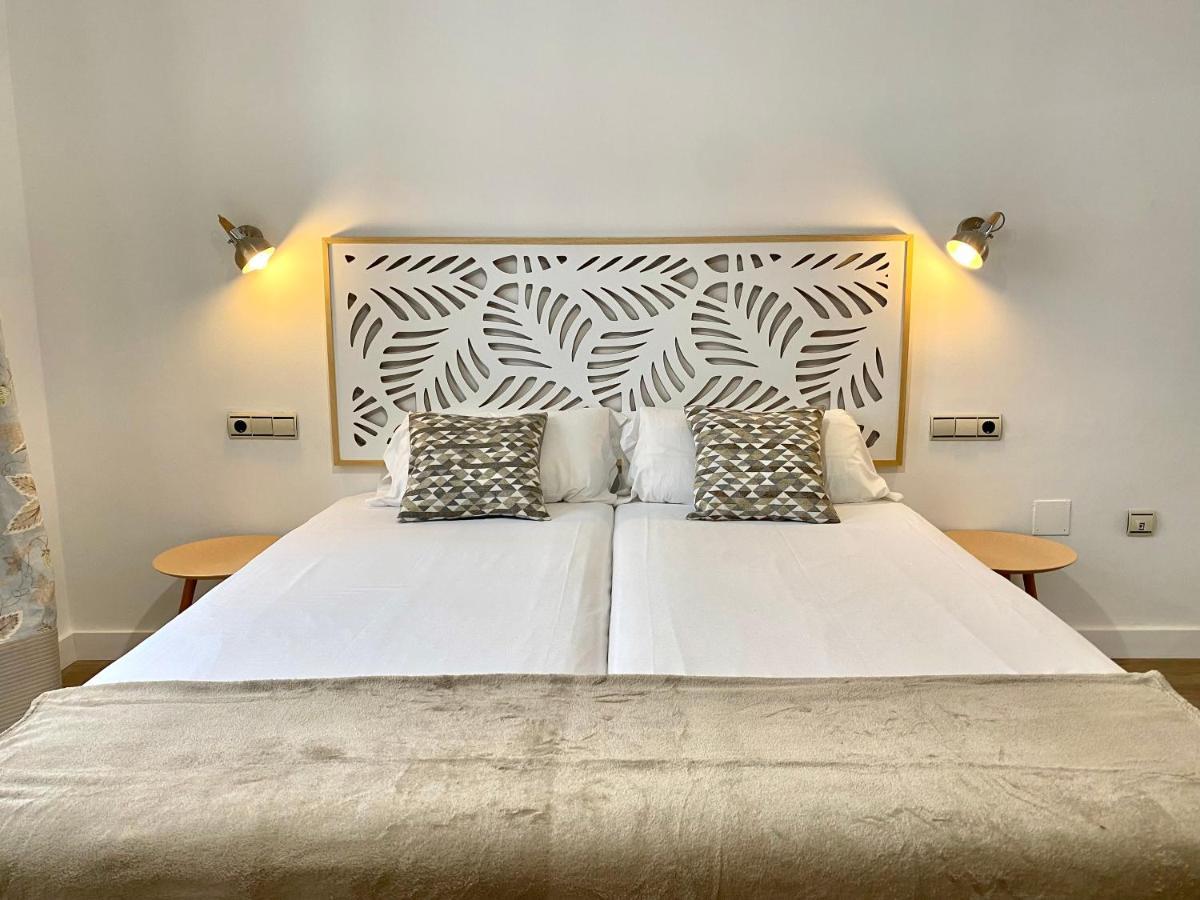 Апартаменты Dobo Malaga Puerto Экстерьер фото