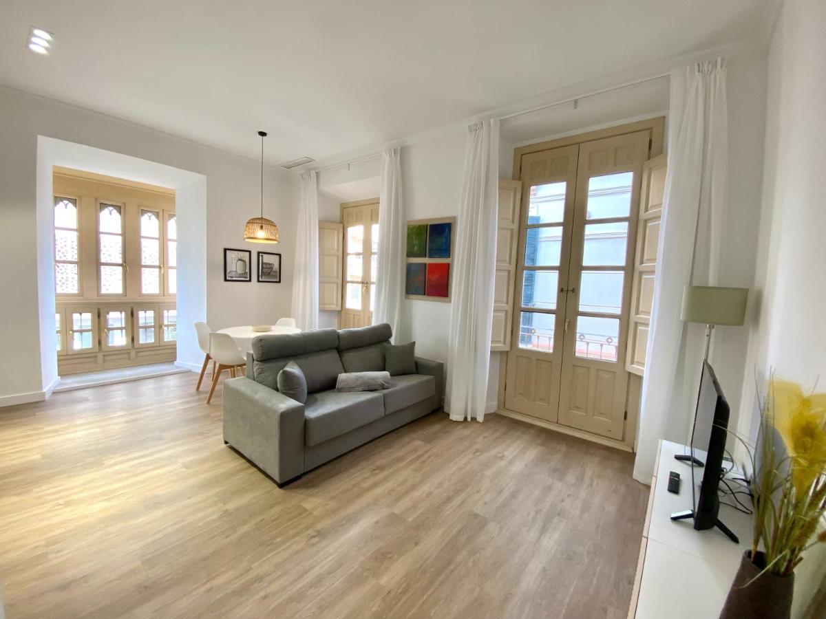 Апартаменты Dobo Malaga Puerto Экстерьер фото